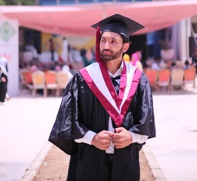 Ali Naqi reflecting on his hostel days